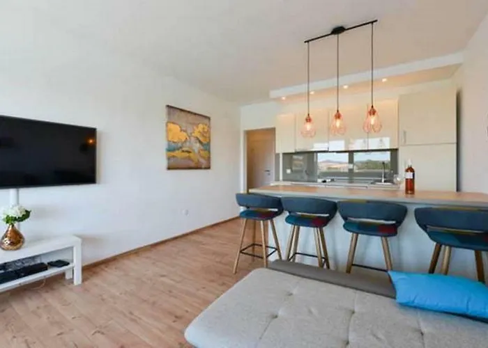 Lejlighed Skadenca *